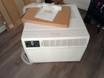 Seasons 18,000 Window Air Conditioner Unit