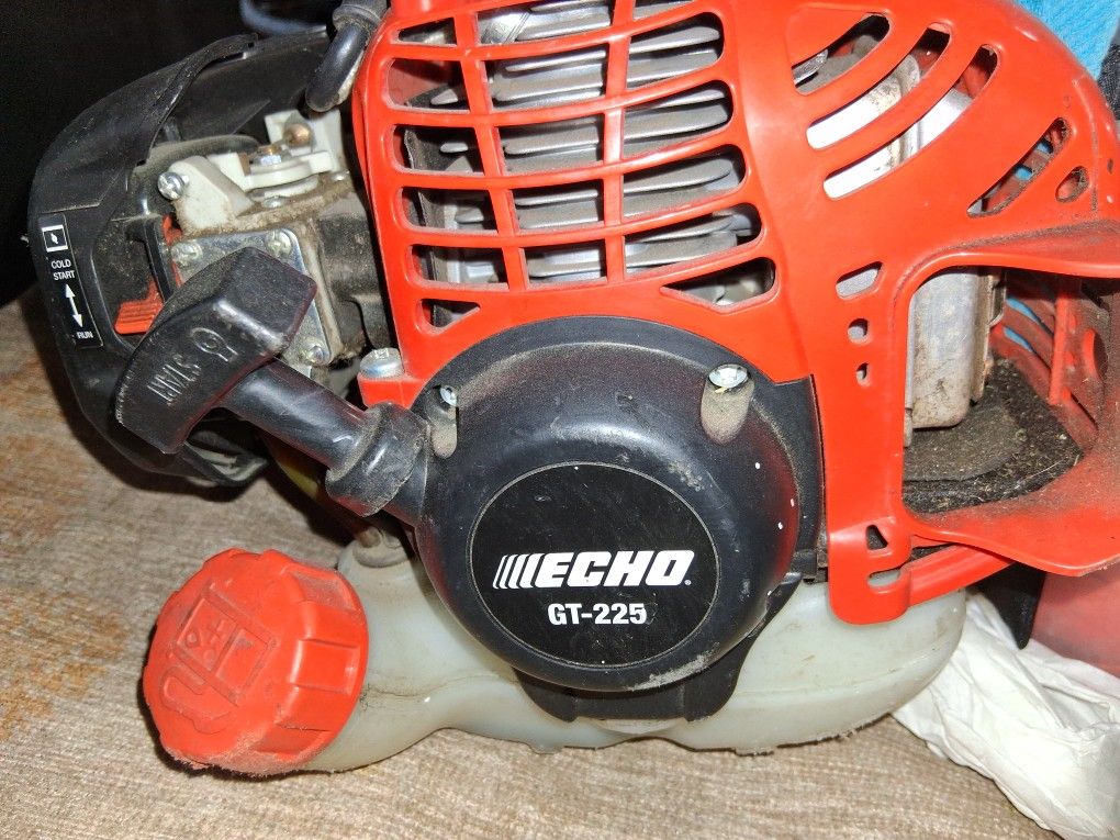 Echo Weed Eater Working