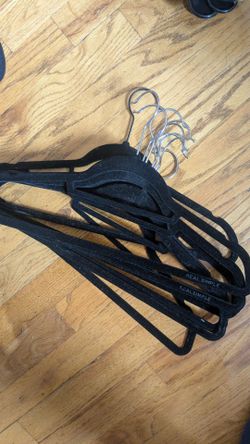 150+ Velvet and Plastic Clothing Hangers Set