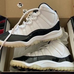 JORDAN 11 RETRO SIZE 3 YOUTH