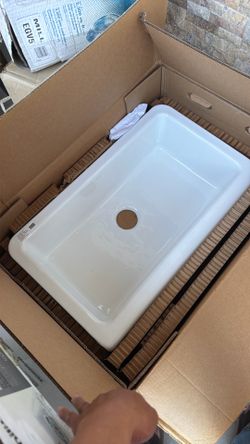 New Kohler Elmbrook 33” Undercounter Farmhouse Apron Cast Iron Kitchen Sink White