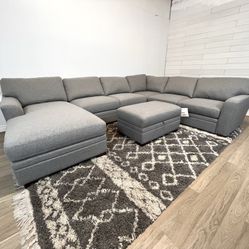 Thomasville Sectional Couch - Free Delivery