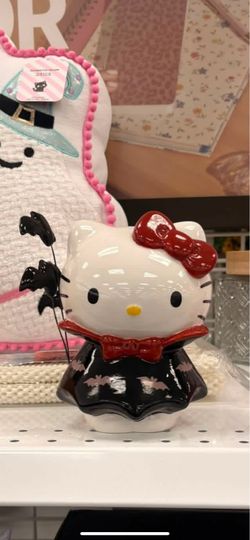 Hello Kitty Halloween Figure