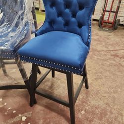 Boyel Living
38.4 in. H Blue Swivel Velvet Wood Bar Stool with Button Tufted Decoration and Wooden Legs, Set of 2