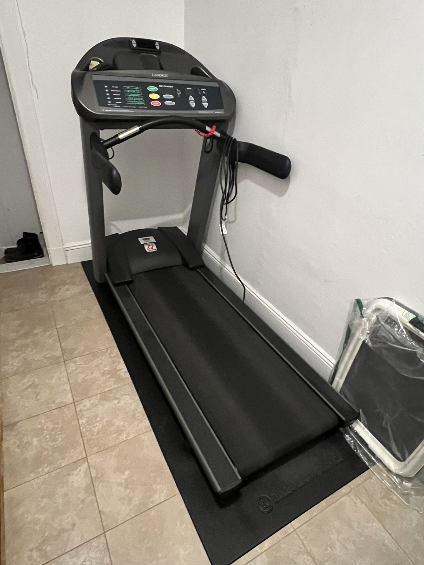 Landice L7 Treadmill