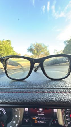 Meta  AI Ray wayfarer Optics
