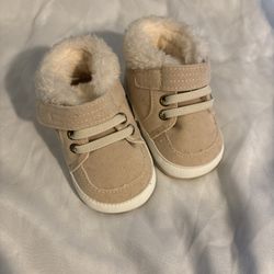 Beige Faux Suede Fur-Lined Baby Booties, Hook & Loop, Non-Slip Sole, Winter