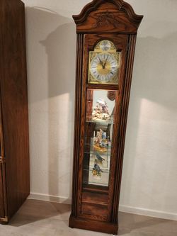 Gran Father Clock  HOWARD MILLER