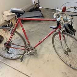 Vintage 1976 77 Schwinn Le tour II for Sale in Henderson NV OfferUp