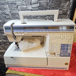 #1 Viking Husqvarna Sewing/ Embroidery Machine