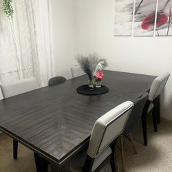 Big New Table With 6 Chairs 