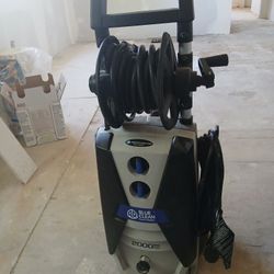 2000psi Pressure Washer