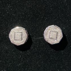  1/10 CTW DIAMOND 925 STERLING SILVER EARRING