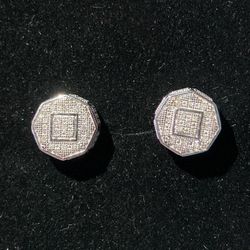  1/10 CTW DIAMOND 925 STERLING SILVER EARRING