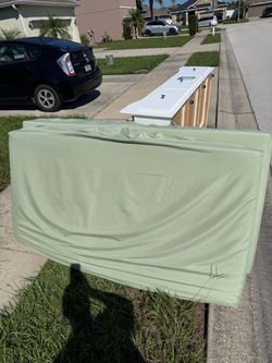 Free bed with drawers