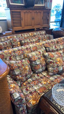 Couch Set down very confront able bed