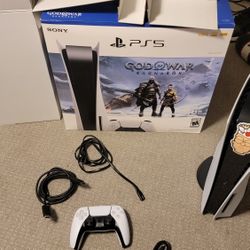 USADO: Console Playstation 5 + God of War Ragnarök