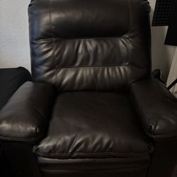 Brown Leather Recliner Couch 