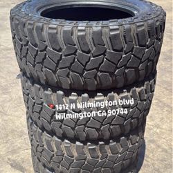 Vendo Un Set De Llantas LT 305/55R20 Marca COOPER 