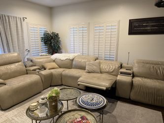 Free Recliner Sectional FREE