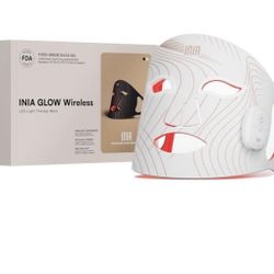 INIA Red Light Therapy Mask Like New 