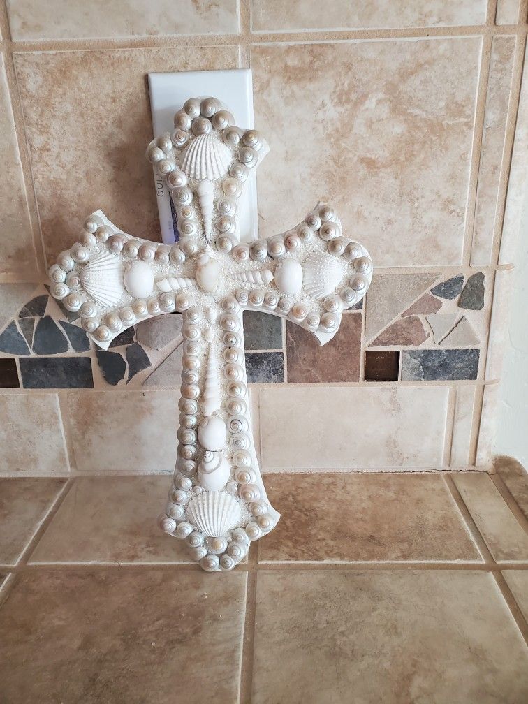Cross ( Sea Shells)