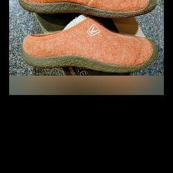 Women's Keen Clogs