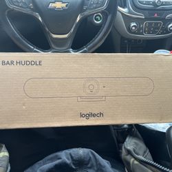 Rally Bar Huddle Webcam