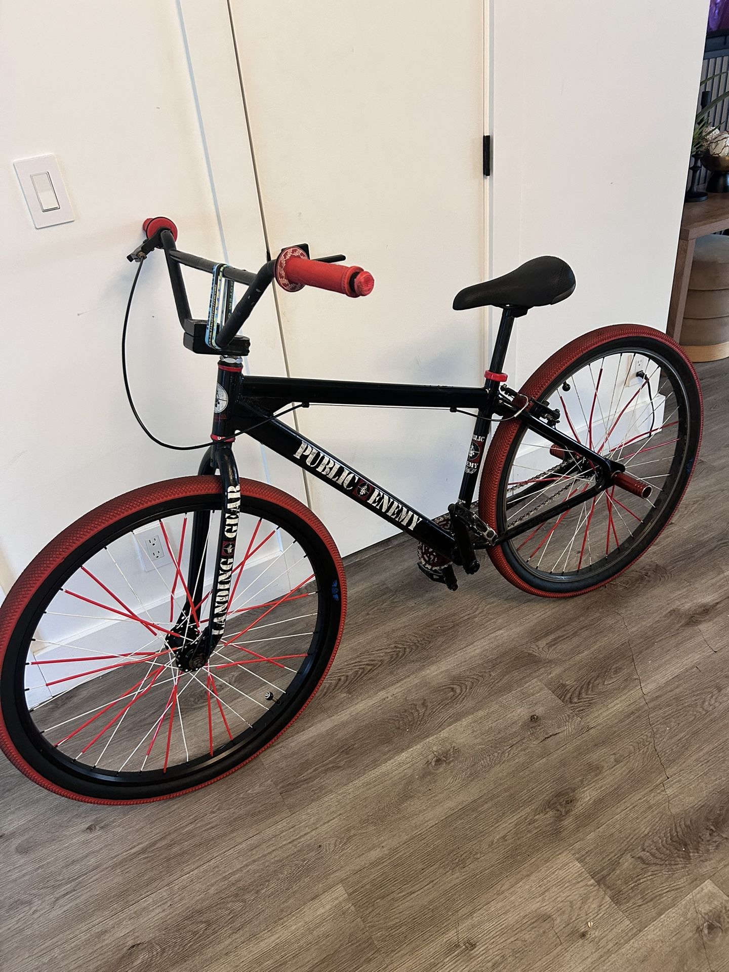 SE Rare “Public Enemy” Edition