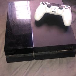 Works Perfectly Fine No Lag Or Anything Only Been Used For 3 Weeks 
