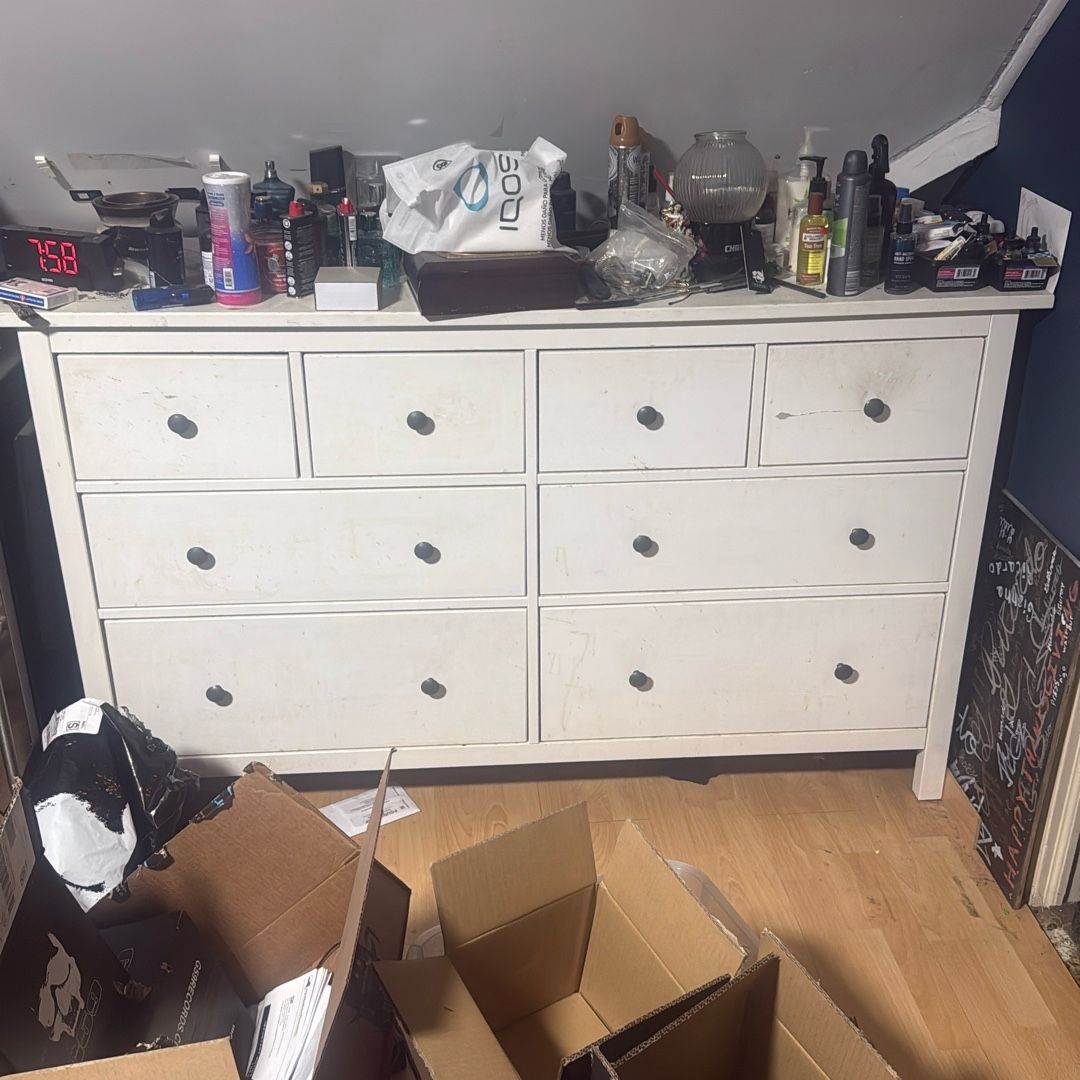 Ikea Hemnes 8-Drawer Dresser White for Sale in Wantagh, NY
