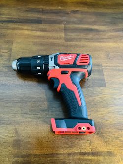 Milwaukee M18 1/2 Hammer Drill/Driver (Drill Driver)