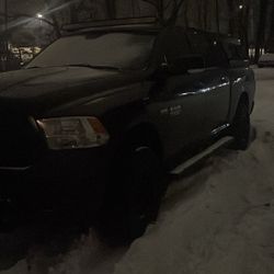 Dodge Ram 1500 5.7 Hemi 2013