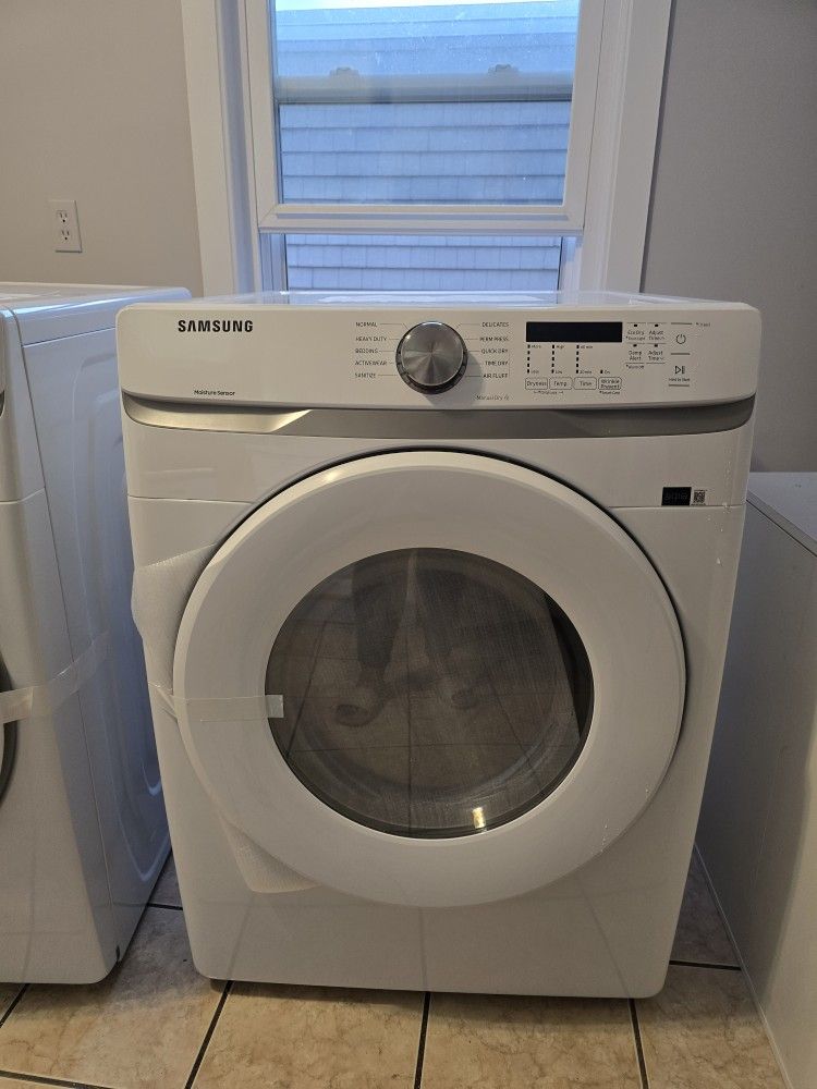 Brand New Samsung Washer And Dryer -Stackable
