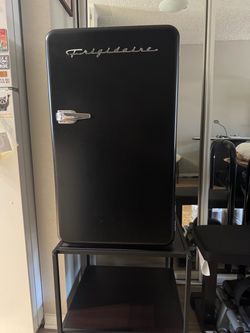 Vintage style mini fridge