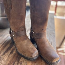 Girl cowboy boots