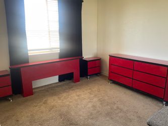 Queen Bedroom Set - 4 piece