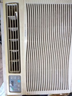 Air conditioner 15,000 BTU I can show works perfectly or I could deliver for a small fee of living close