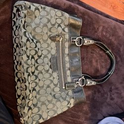 Dark Green Coach Purse For Sale! Need It Out