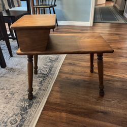 Mid century modern end table 