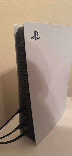 trading ps5 for pc ps5 comes with cables and controller