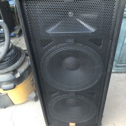Jbl  Dual 15s  (2) Lightly Used 