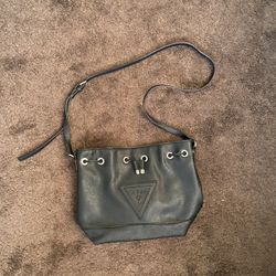 Guess Black Shoulder/crossbody Bucket Bag
