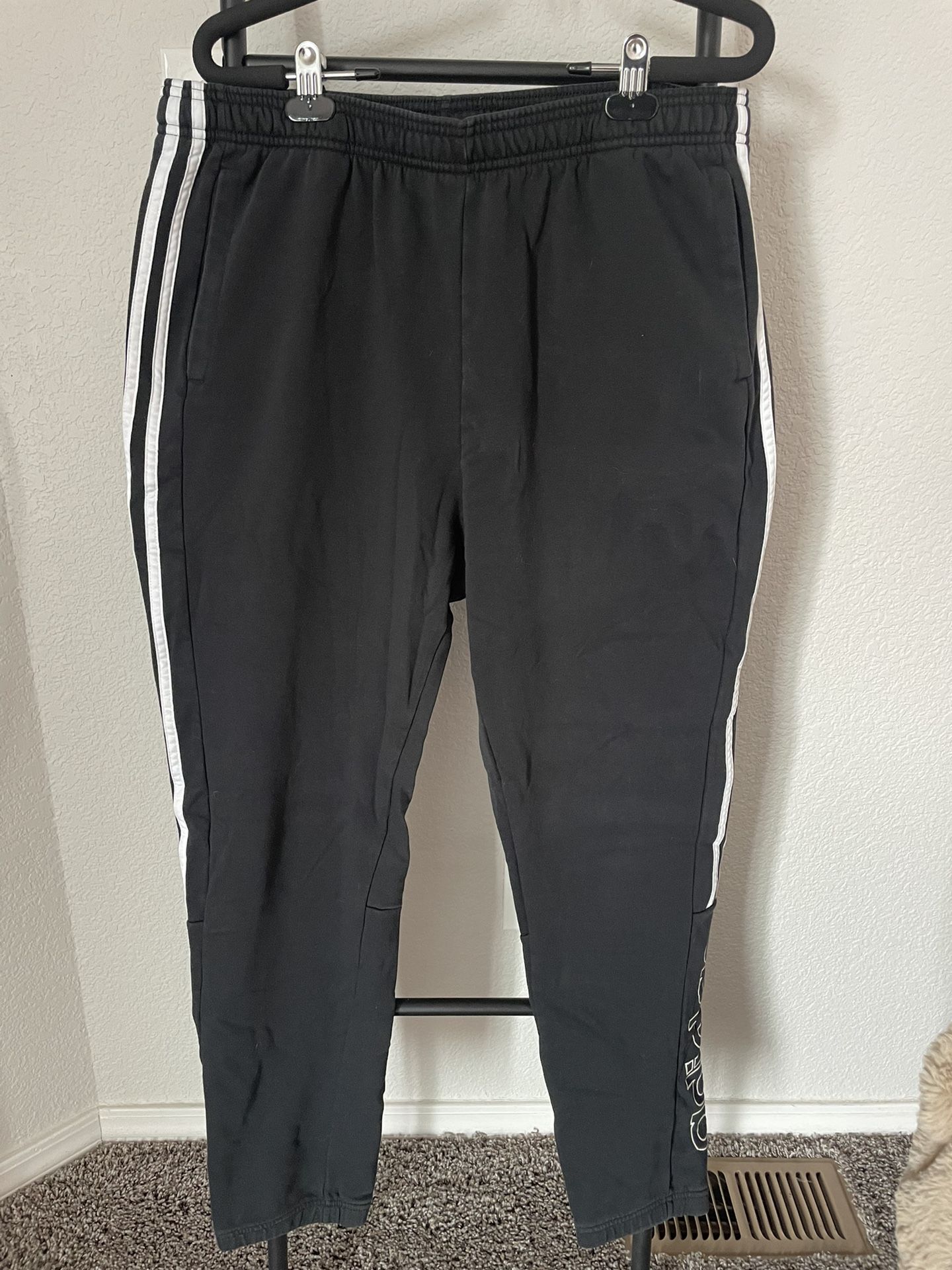 Men’s Adidas Sweatpants