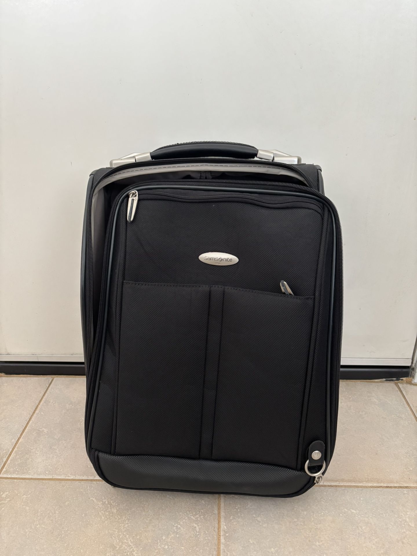 Small Samsonite Suitcase
