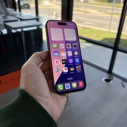 Apple iPhone 16 Pro 128GB Unlocked to any carrier! 90 day warranty! We offer financing!