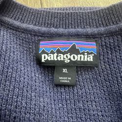 Patagonia Long-Sleeved Yewcrag Crew Neck Waffle Sweater  Size: X-Large