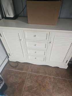 Tv stand