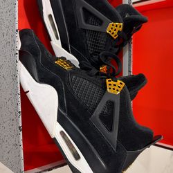 Jordan 4 Black and Gold Worn Once - 9.5