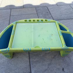 FREE - Kids lap desk